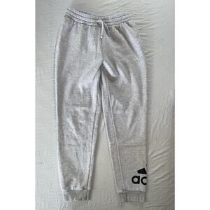Adidas Essentials GK8969 Fleece Jogger Athletic Pants. Gray, Large Logo. Men's S
